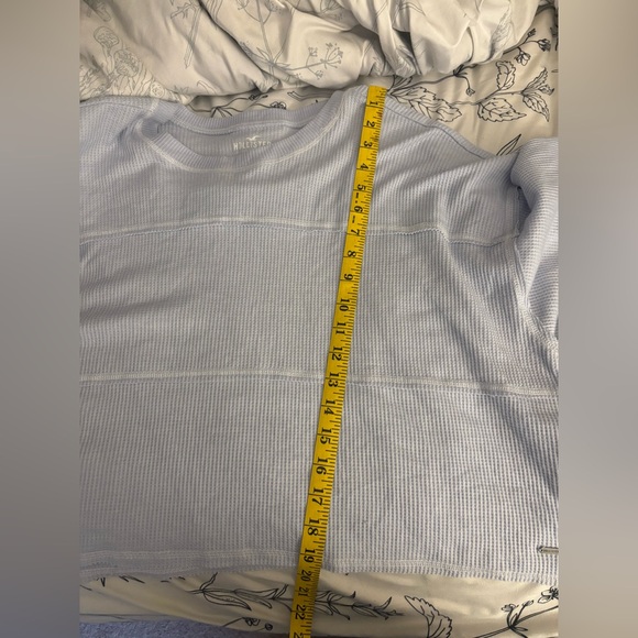 Hollister Women's Light Blue Ribbed Sweatshirt - Picture 8 of 8